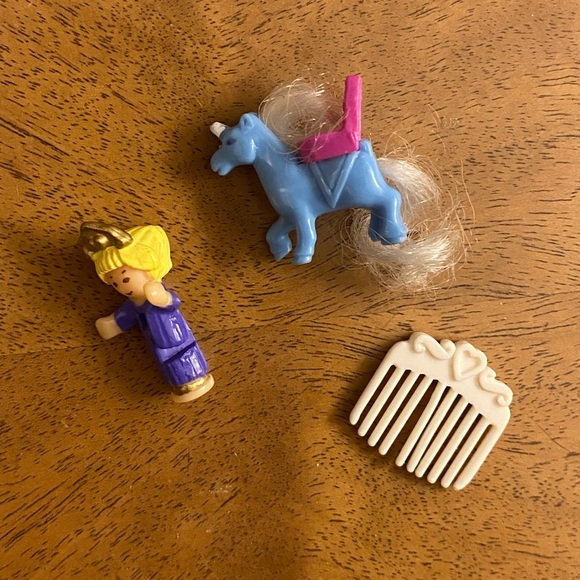 COPY - Vintage 1995 Polly Pocket Unicorn Meadow 🦄 - Picture 6 of 16